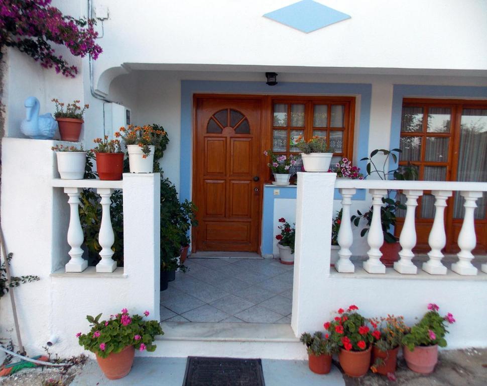 Myriam Studios Patitiri Buitenkant foto